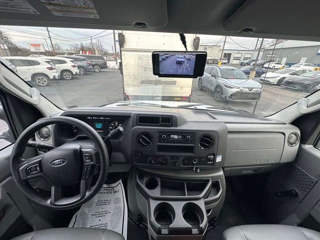Used 2024 Ford E-350 and Econoline 350 Super Duty image 29