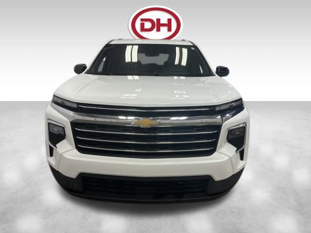 Used 2025 Chevrolet Traverse LT image 7
