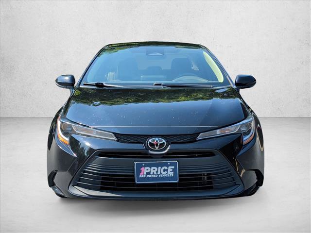 Used 2024 Toyota Corolla LE FWD image 2