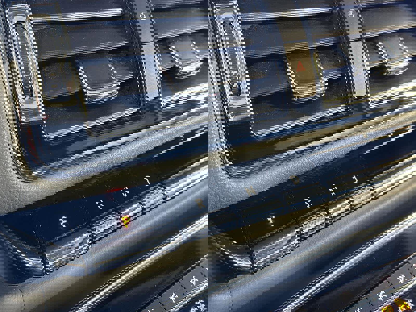 Used 2019 Lincoln Navigator Select image 21