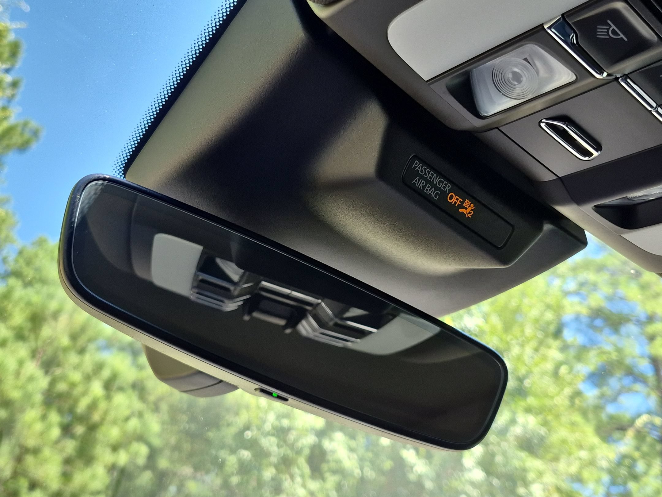 Certified 2026 Porsche Macan AWD/4WD image 16