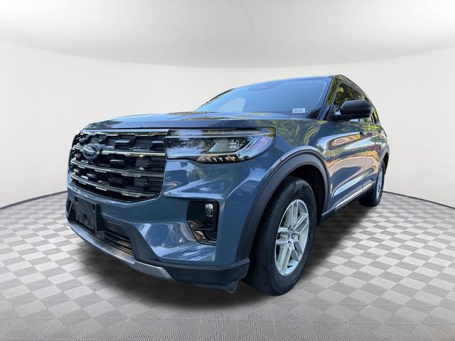 Used 2025 Ford Explorer Active w/ Active Comfort Package RWD image 1