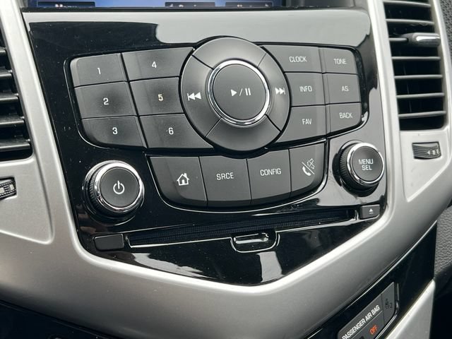 Used 2015 Chevrolet Cruze LT FWD image 22