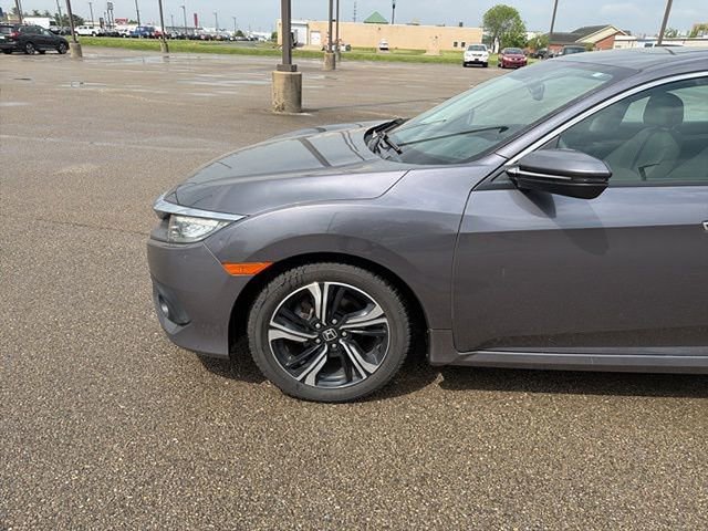 Used 2016 Honda Civic Touring image 11
