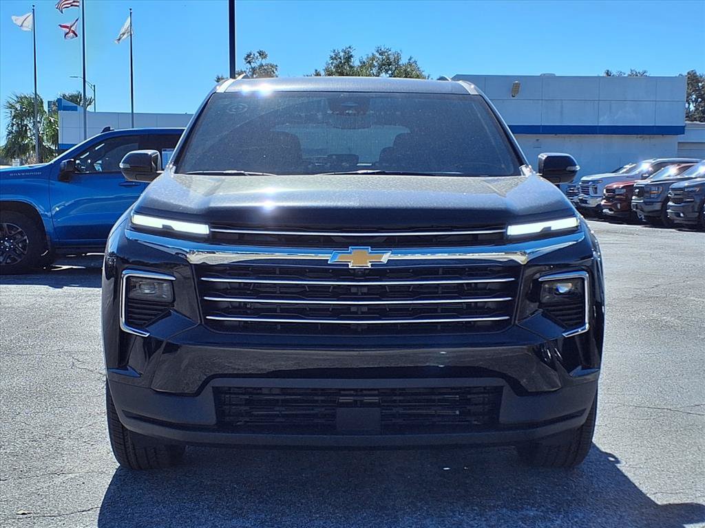 New 2026 Chevrolet Traverse LT w/ Driver Confidence Package FWD image 2