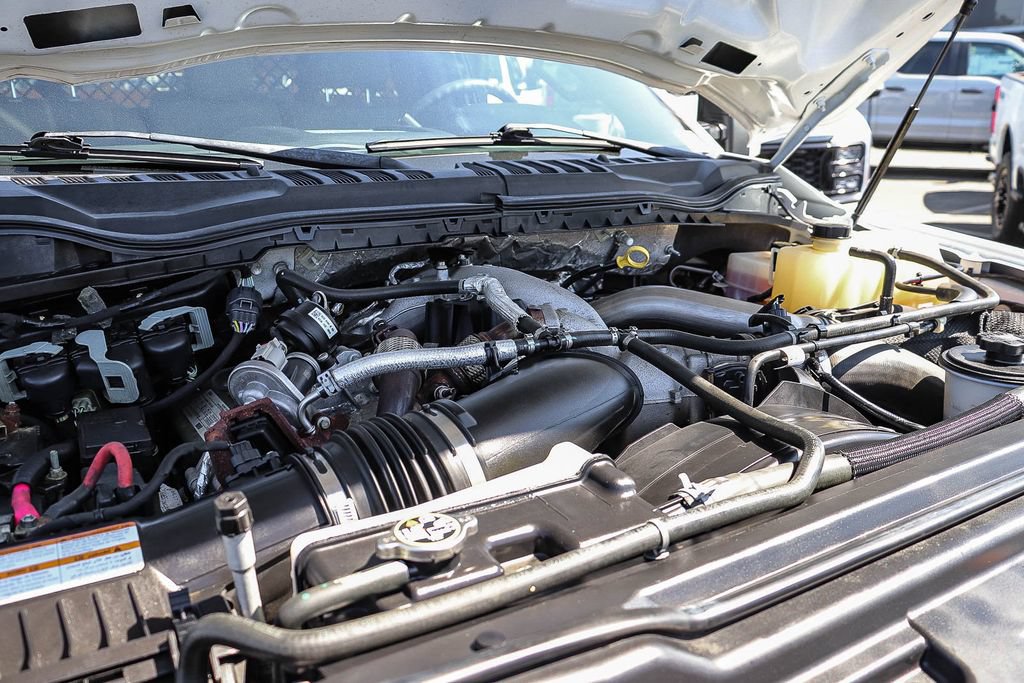 Used 2020 Ford F550 4x4 Regular Cab Super Duty image 31