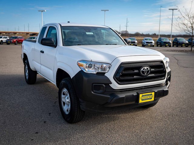 Used 2023 Toyota Tacoma SR image 3