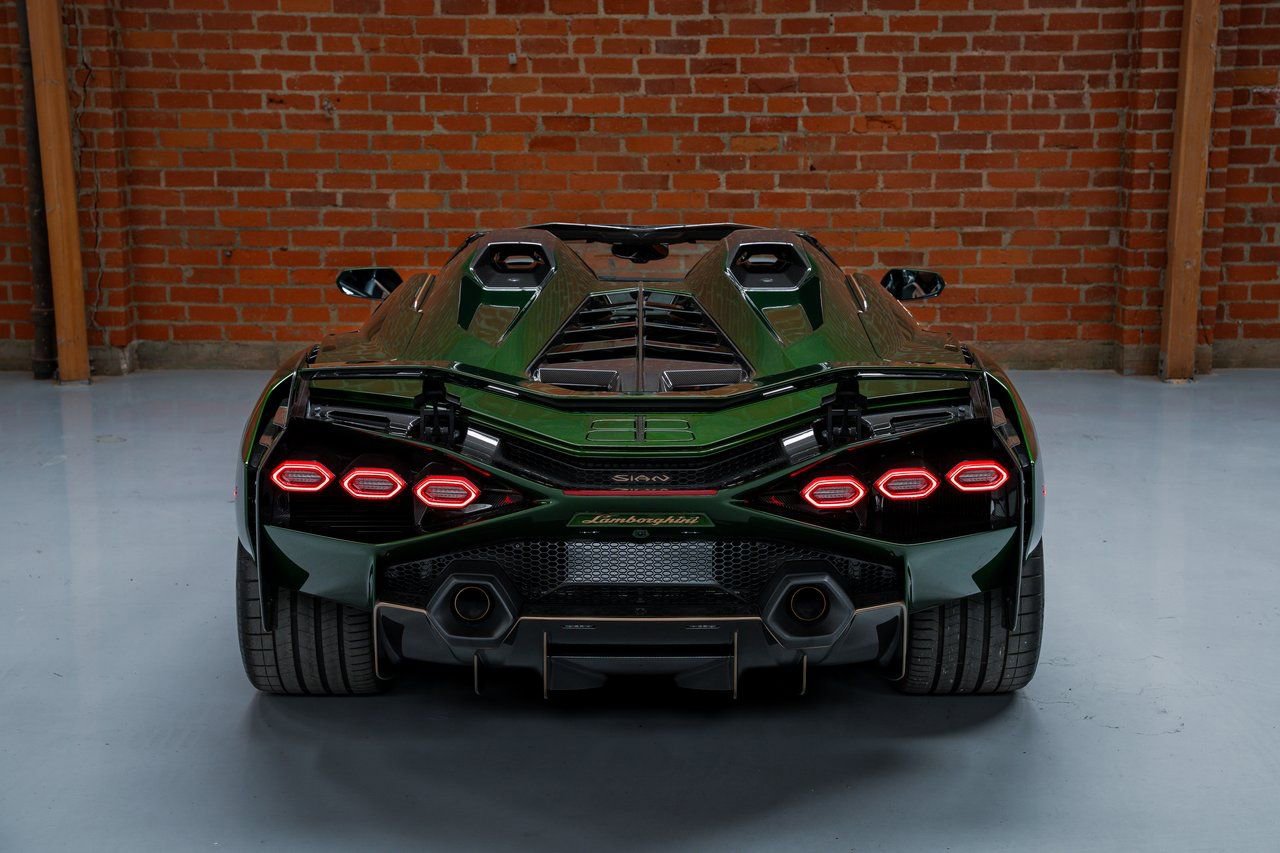 Used 2021 Lamborghini Sian Roadster AWD/4WD image 4