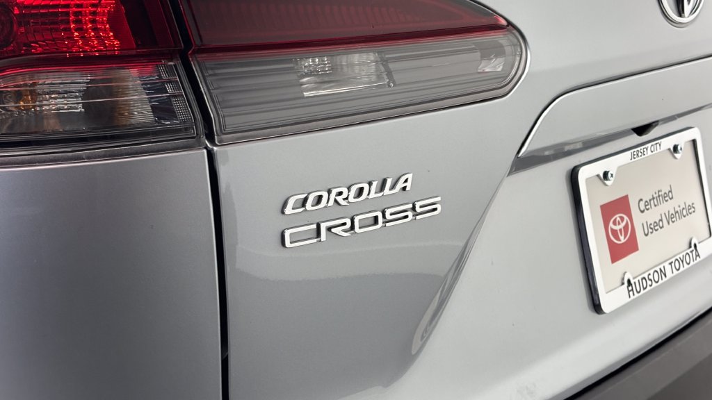 Certified 2026 Toyota Corolla Cross LE FWD image 7