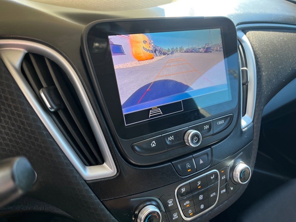 Used 2023 Chevrolet Malibu LT image 13