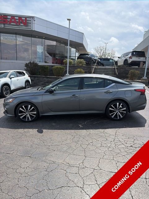 Certified 2022 Nissan Altima 2.5 SR image 1