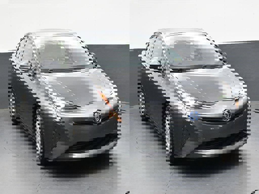Used 2017 Toyota Prius Two image 9