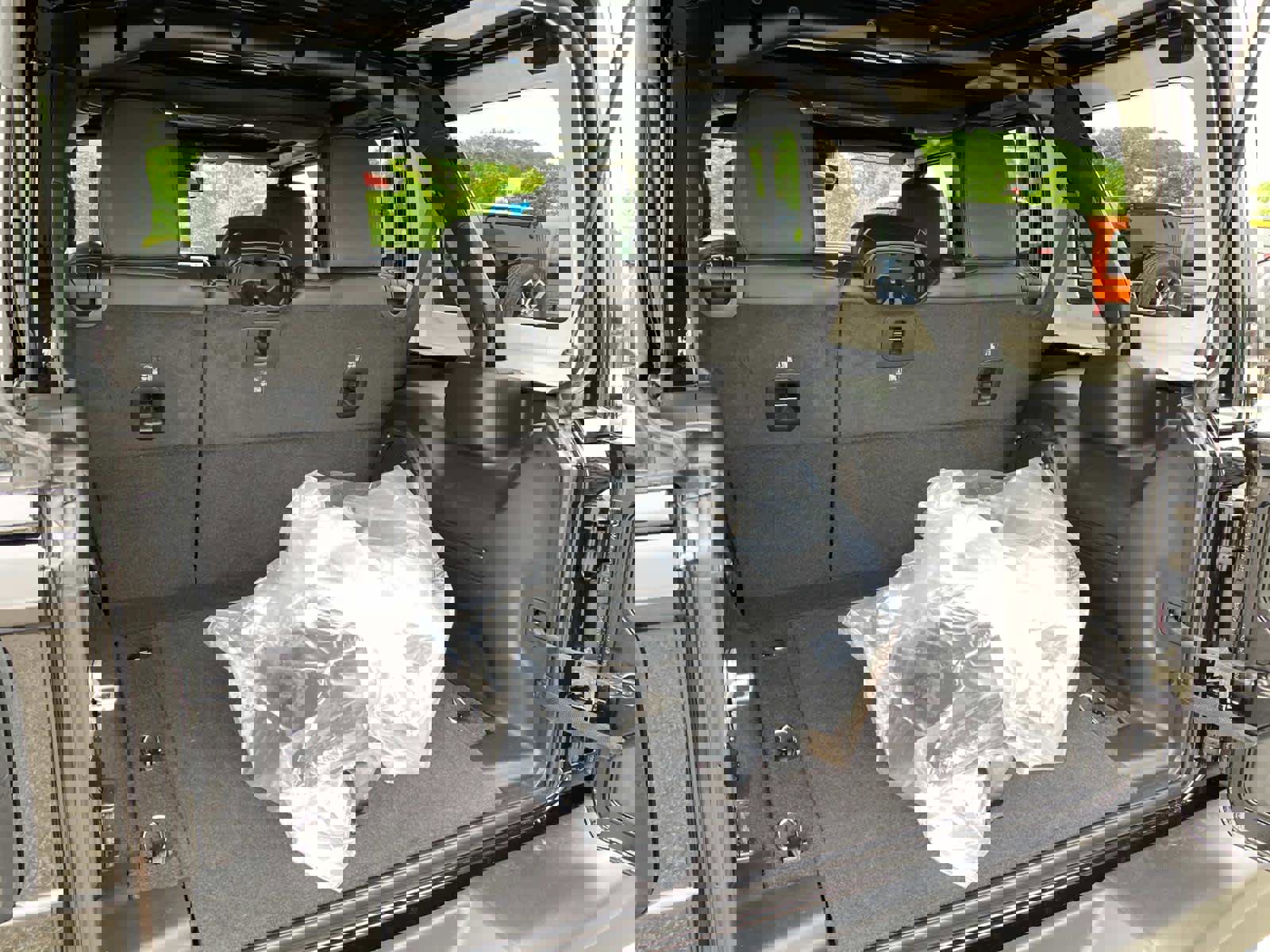 New 2025 Jeep Wrangler Unlimited Rubicon 392 image 5