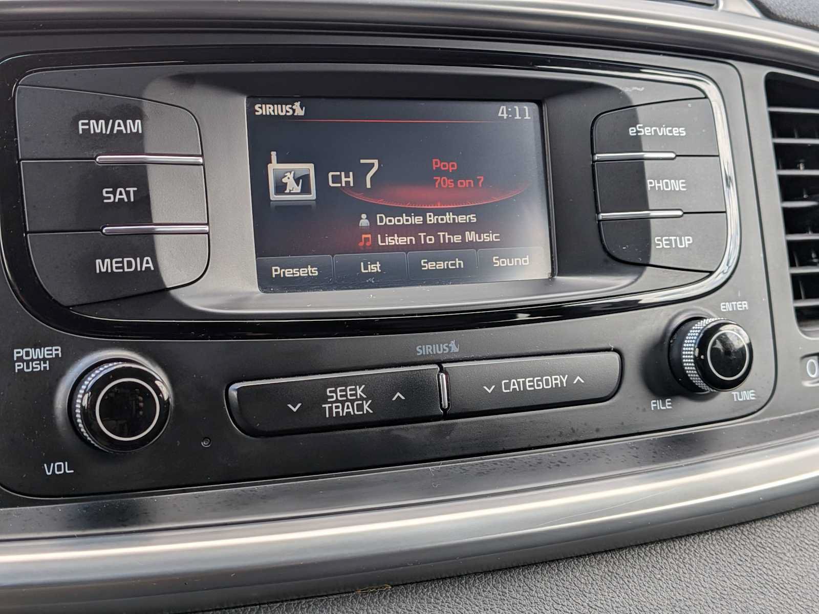 Used 2016 Kia Sorento EX AWD/4WD image 28