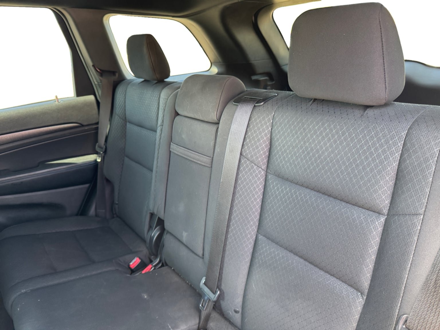 Used 2018 Jeep Grand Cherokee Laredo AWD/4WD image 16
