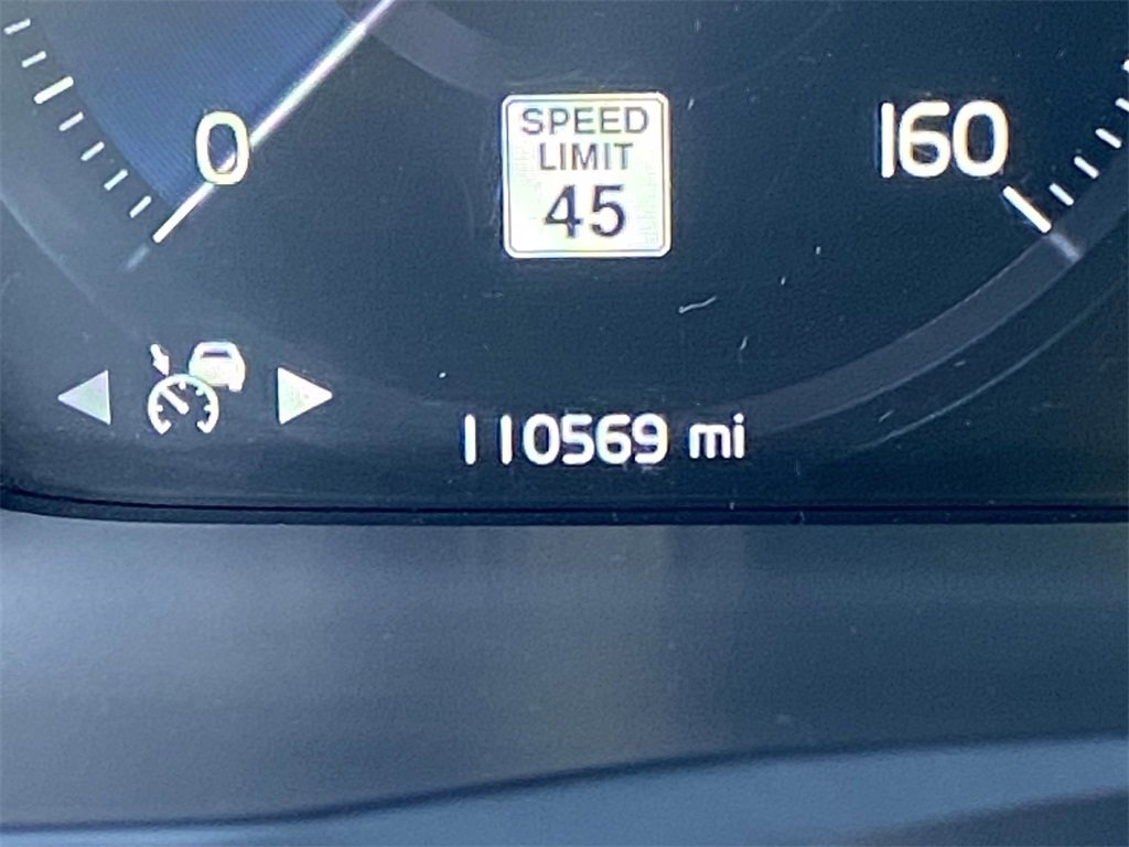 Used 2018 Volvo XC90 T6 Momentum w/ Convenience Package image 31