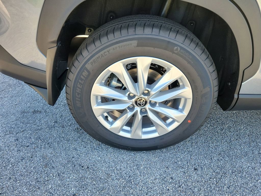 New 2026 Toyota Corolla Cross LE image 30