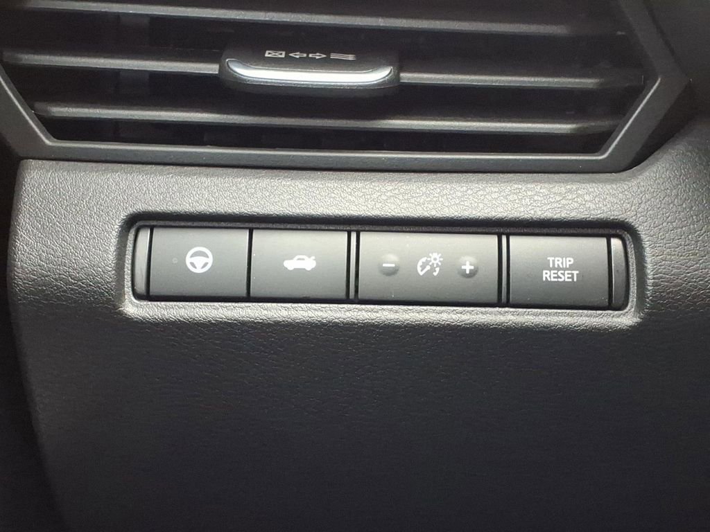 Used 2024 Nissan Altima 2.0 SR image 20