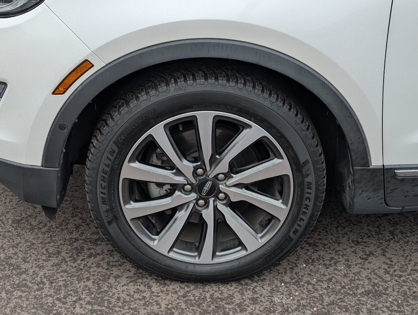 Used 2019 Lincoln MKC Reserve w/ MKC Technology Package FWD image 8