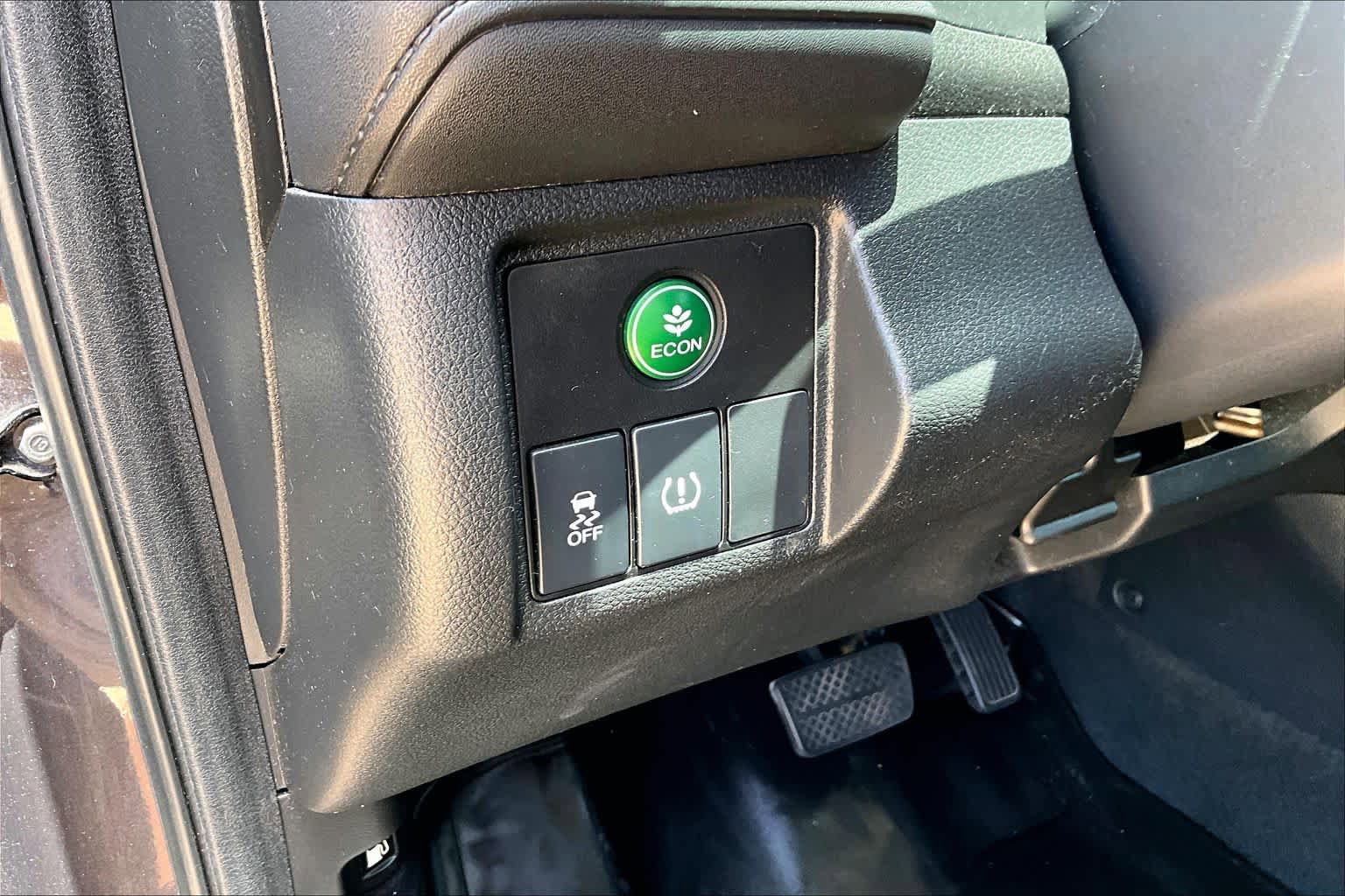 Used 2016 Honda HR-V LX image 31