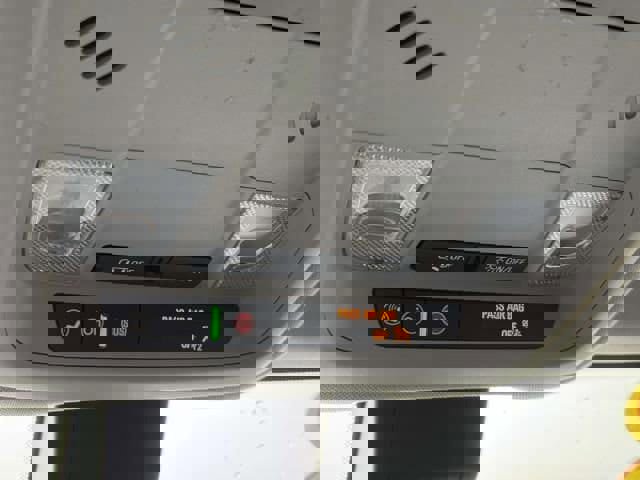 Used 2023 Chevrolet Equinox LT FWD image 30