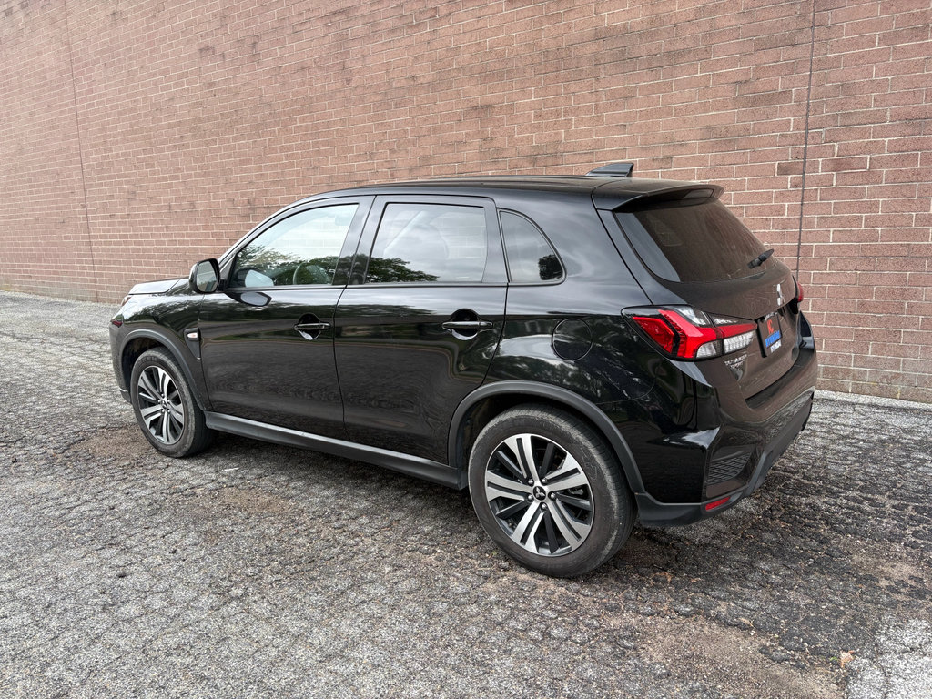 Used 2025 Mitsubishi Outlander Sport ES AWD/4WD image 3