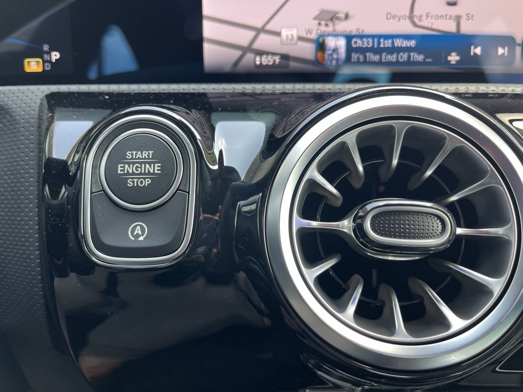 Used 2025 Mercedes-Benz CLA 35 AMG 4MATIC image 25