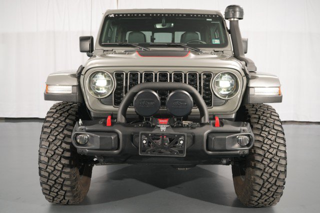 Used 2021 Jeep Gladiator Rubicon AWD/4WD image 8