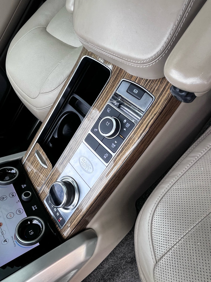 Used 2019 Land Rover Range Rover HSE image 37