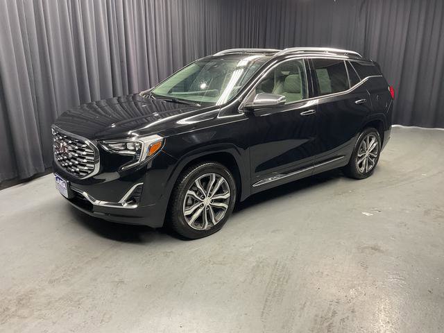 Used 2019 GMC Terrain Denali w/ Advanced Safety Package image 2