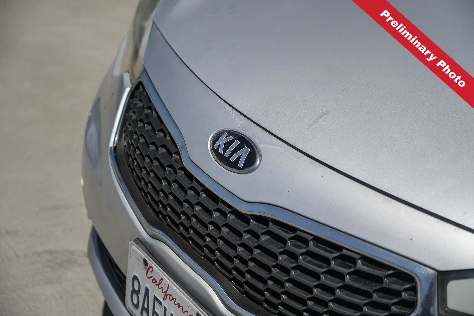 Used 2016 Kia Forte LX FWD image 3