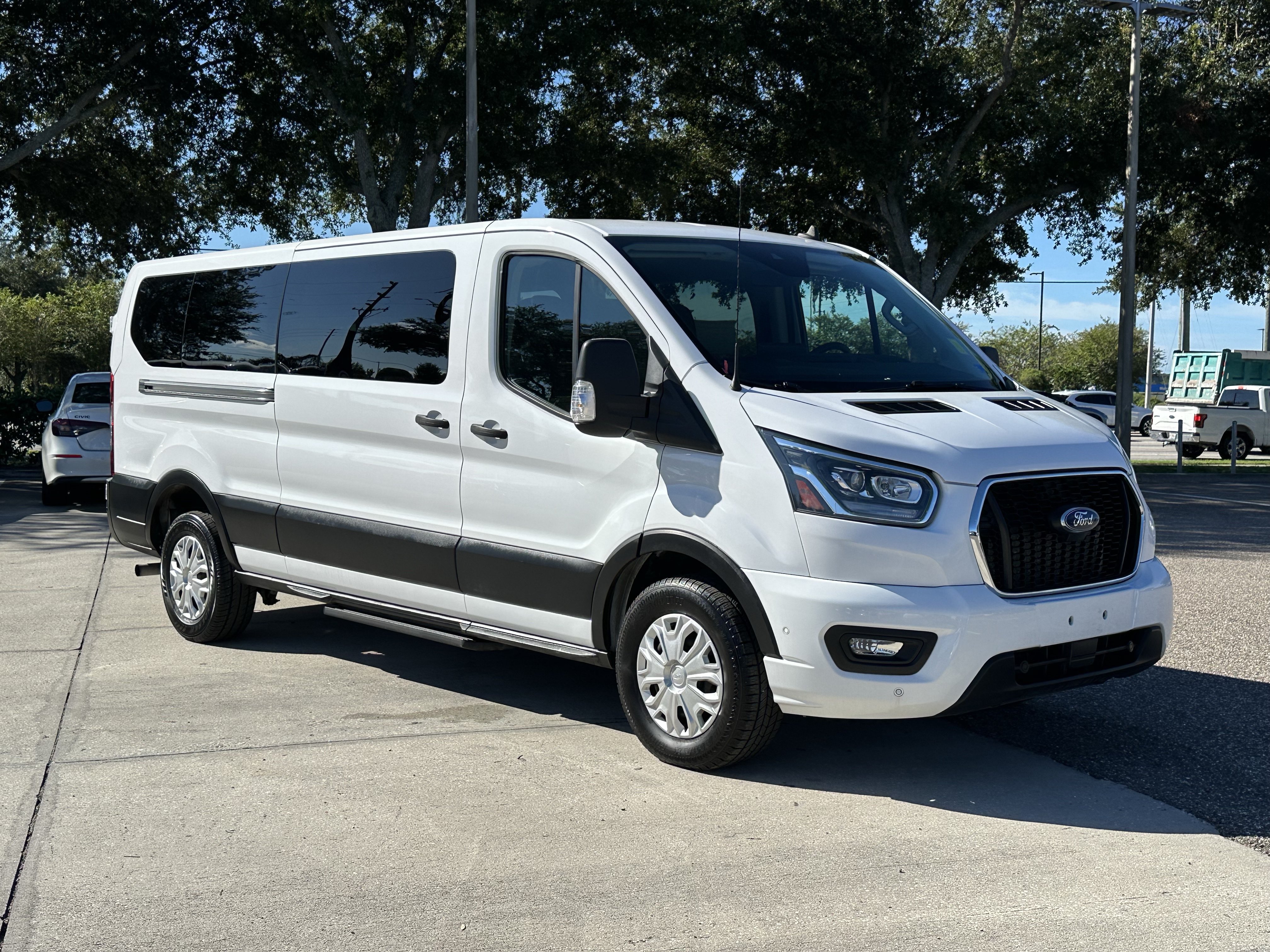 Used 2023 Ford Transit 350 XLT RWD image 2