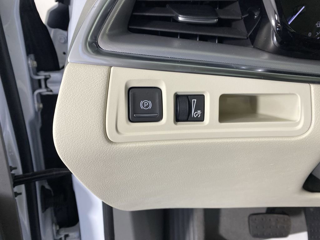 New 2025 Cadillac XT5 Premium Luxury w/ LPO, Floor Liner Package image 20