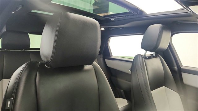 Used 2024 Land Rover Range Rover Velar Dynamic SE image 23