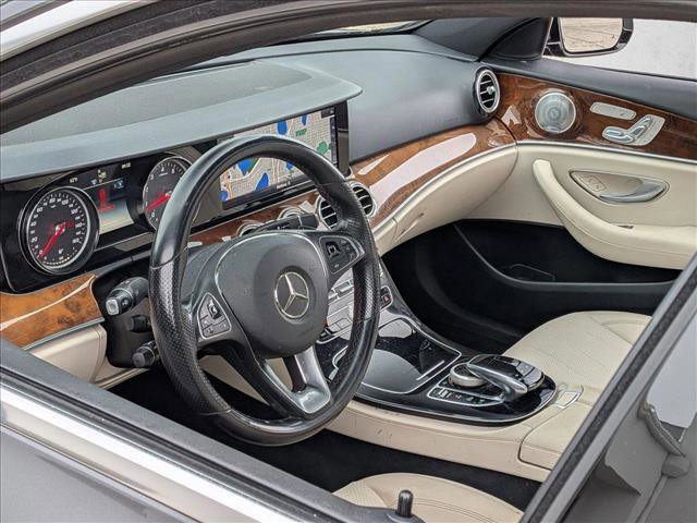 Used 2018 Mercedes-Benz E 300 image 9