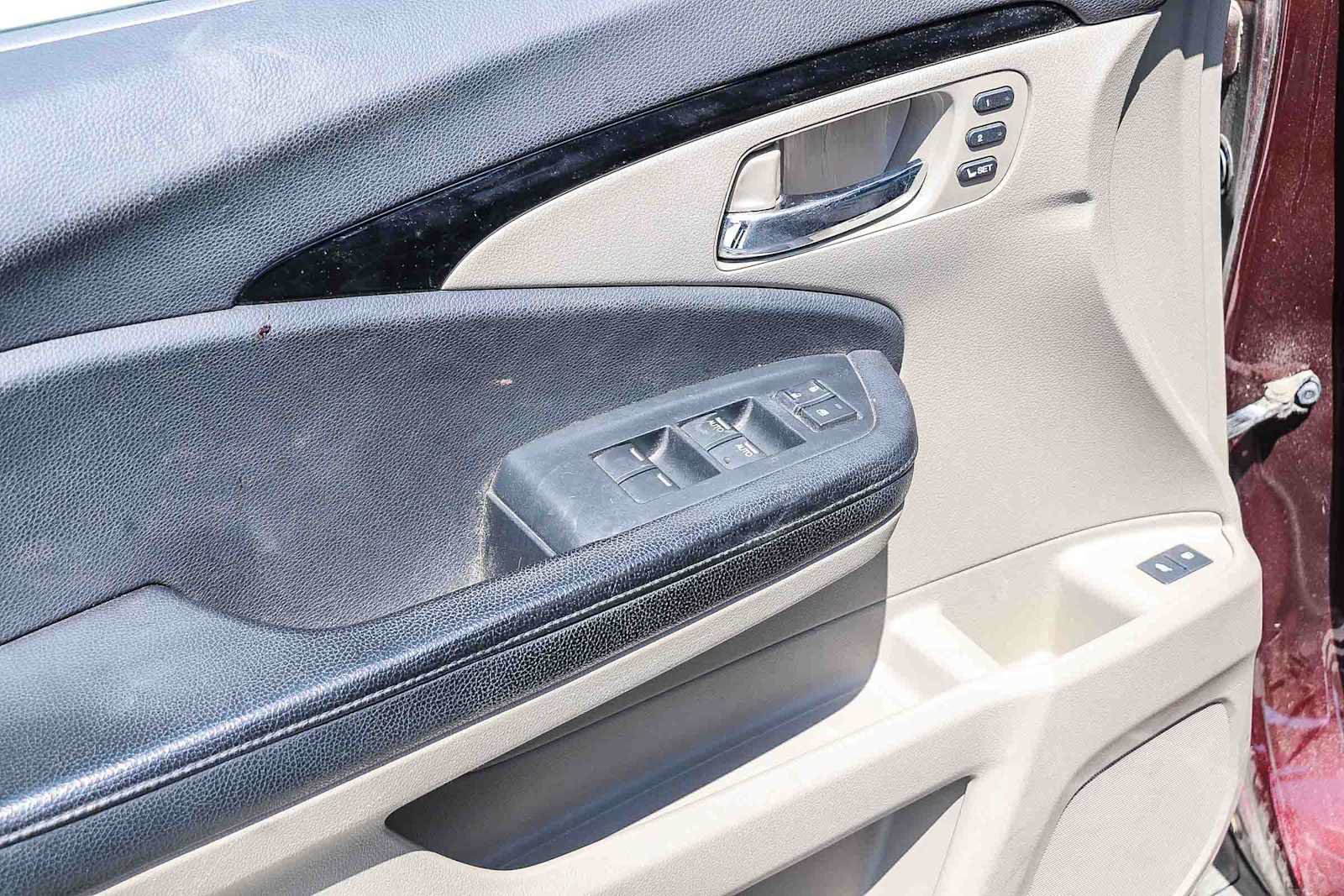 Used 2017 Honda Pilot Touring image 19