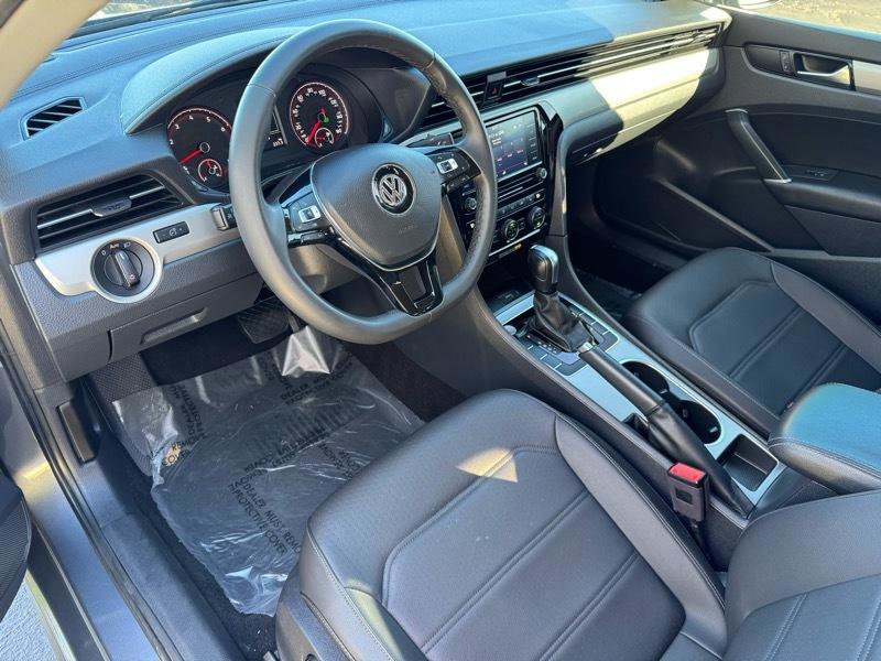 Used 2022 Volkswagen Passat 2.0T SE image 12