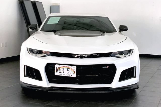 Used 2018 Chevrolet Camaro ZL1 RWD image 3
