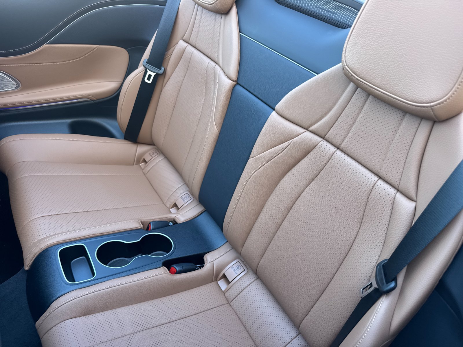 New 2027 Mercedes-Benz CLE 300 4MATIC Cabriolet image 13