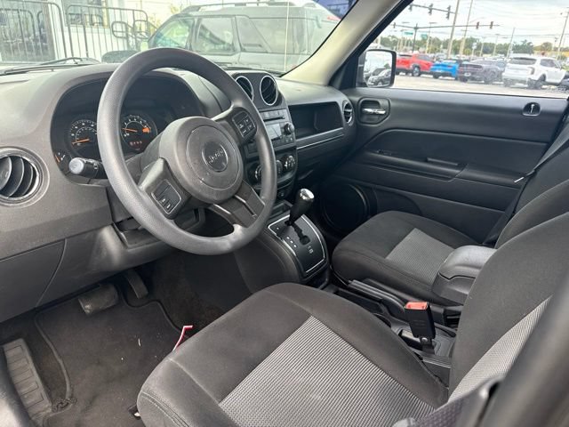 Used 2016 Jeep Patriot Sport w/ Power Value Group FWD image 7