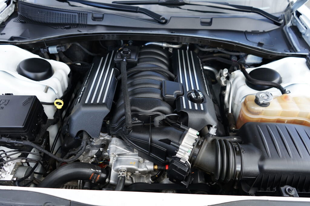 Used 2020 Dodge Charger Scat Pack w/ Navigation & Travel Group image 9