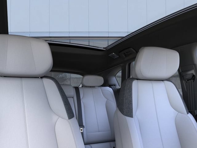 New 2027 Cadillac Optiq Luxury w/ LPO, Floor Liner Package AWD/4WD image 24