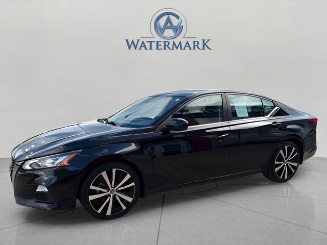Used 2022 Nissan Altima 2.5 SR FWD image 2