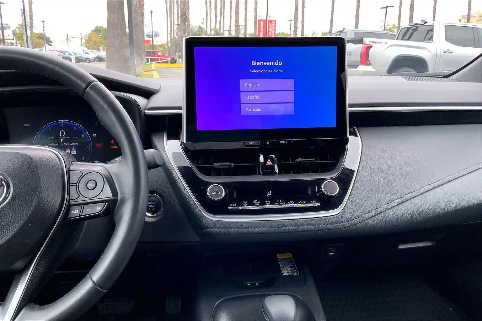 Certified 2025 Toyota Corolla SE w/ SE Premium Package FWD image 32