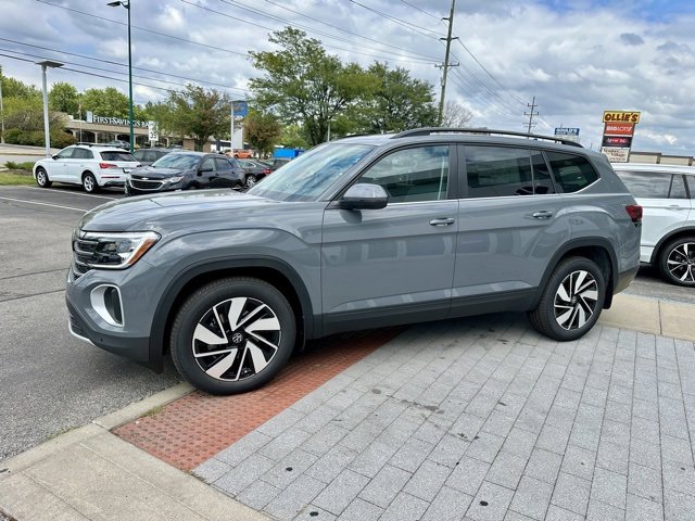 New 2026 Volkswagen Atlas SE image 3