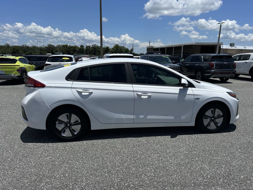Used 2017 Hyundai Ioniq Blue FWD image 3