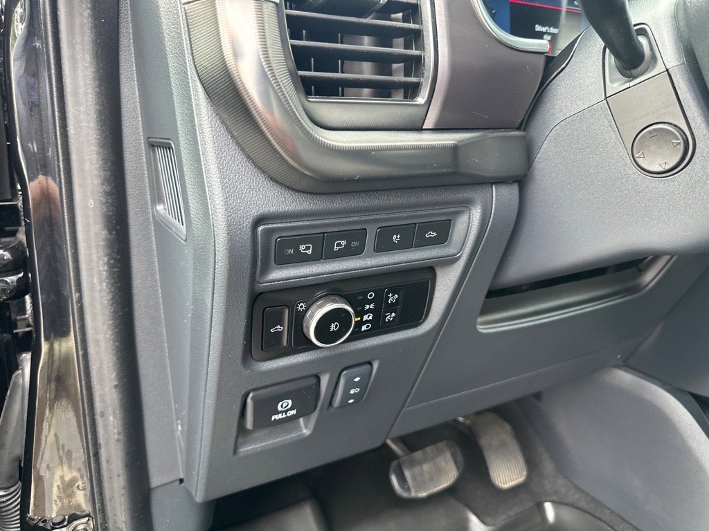 Used 2024 Ford F150 Platinum w/ FX4 Off-Road Package image 9