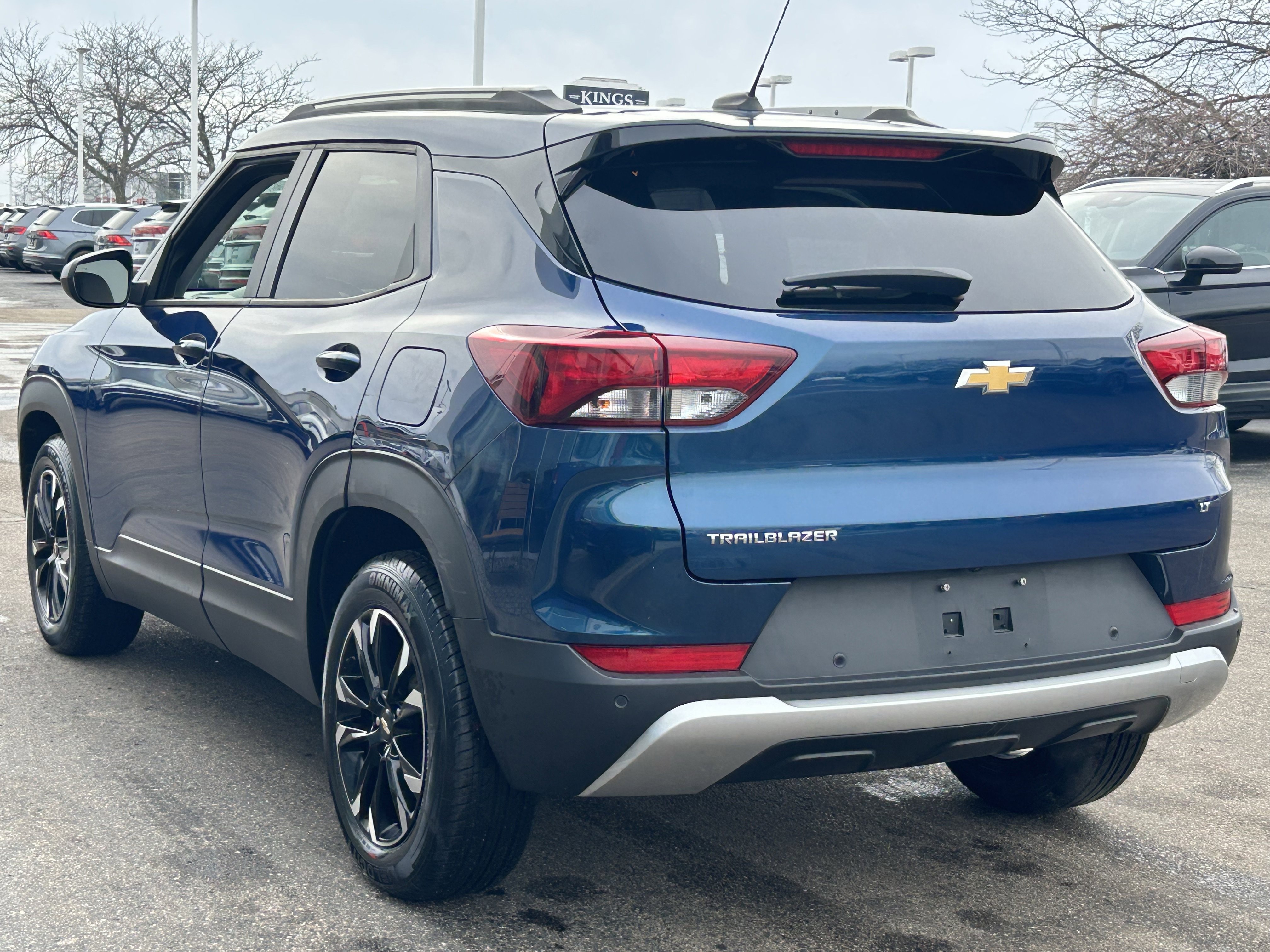 Used 2021 Chevrolet TrailBlazer LT w/ Convenience Package FWD image 5
