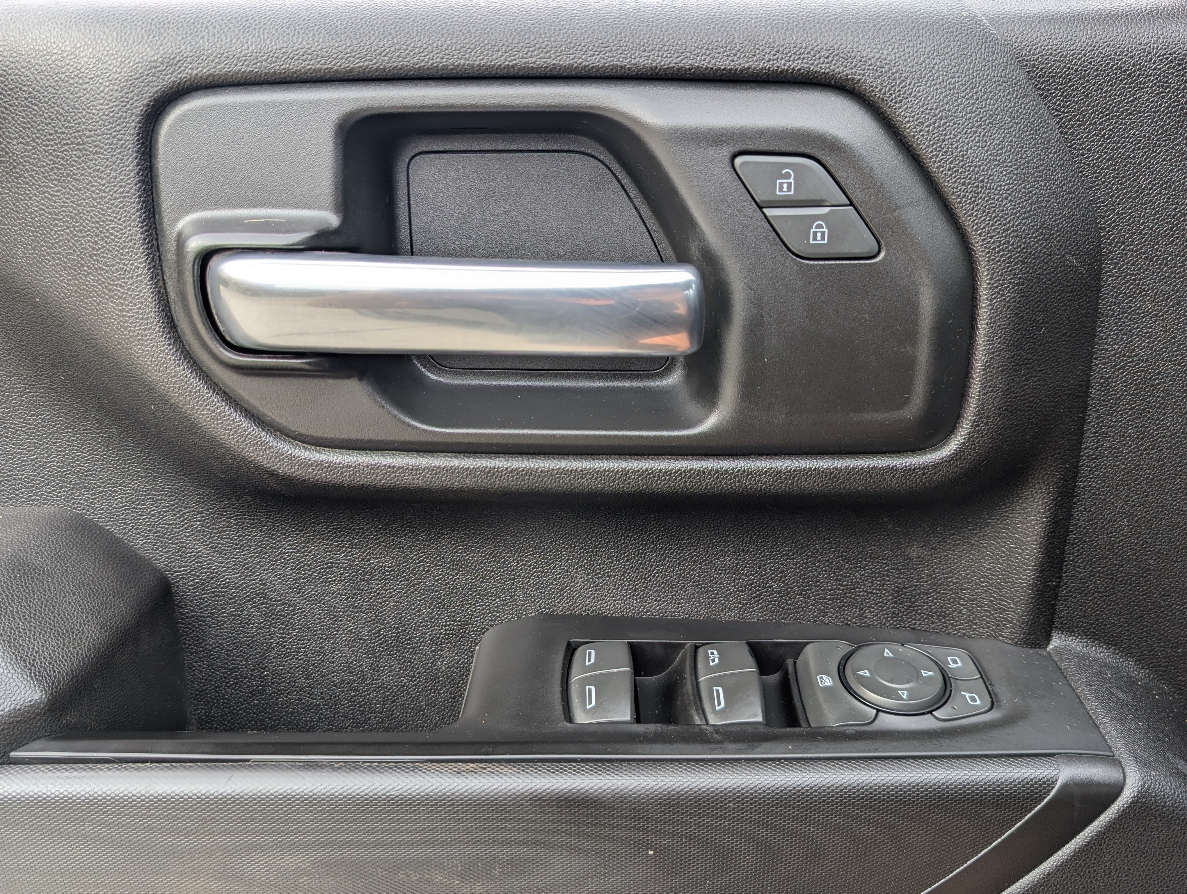 Used 2023 Chevrolet Silverado 2500 Custom w/ Gooseneck/5TH Wheel Package AWD/4WD image 15