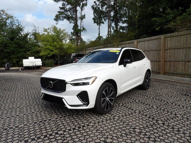 Certified 2024 Volvo XC60 B5 Plus w/ Protection Package Premier image 3